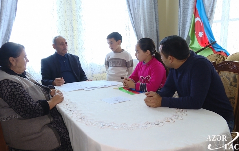 Qazaxlı məktəblidən hərbçilərimizə dəstək FOTO VİDEO