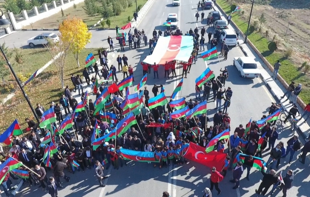Ağsuda bayraq yürüşü keçirilib VİDEO