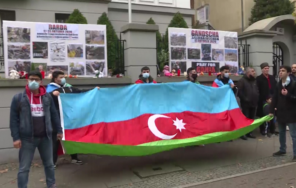 Almaniyadakı soydaşlarımız böyük Qələbənin sevincini yaşayırlar VİDEO
