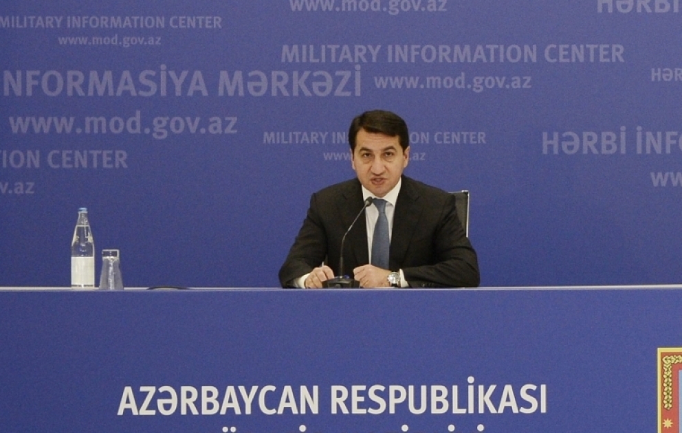 Hikmet Hadjiyev : L'Arménie a demandé un délai jusqu'au 25 novembre pour se retirer complètement de Kelbédjer VIDEO