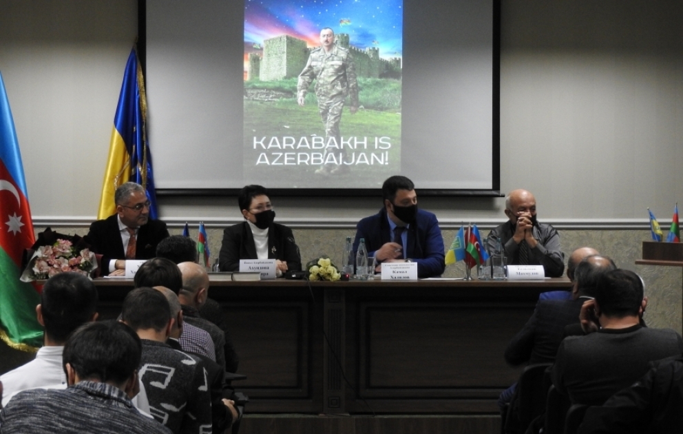 Azərbaycanın Poltavadakı diaspor fəalları Müzəffər Ali Baş Komandanın rəhbərliyi ilə qazanılan Qələbədən qürurlandıqlarını bildiriblər VİDEO