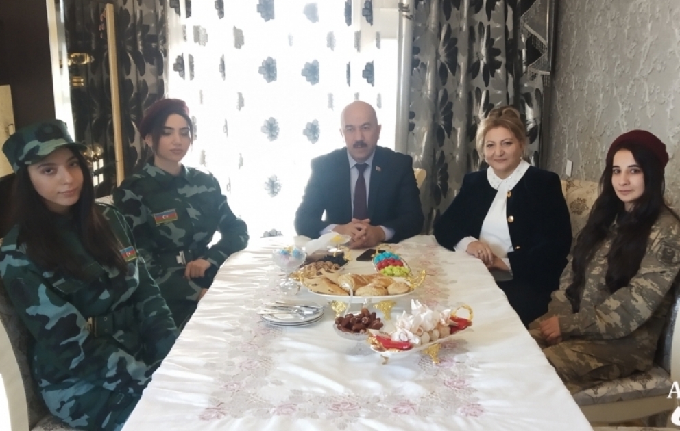 Baxışovlar ailəsi 27 illik həsrətdən sonra Kəlbəcərin azad edilməsinin sevincini yaşayır VİDEO