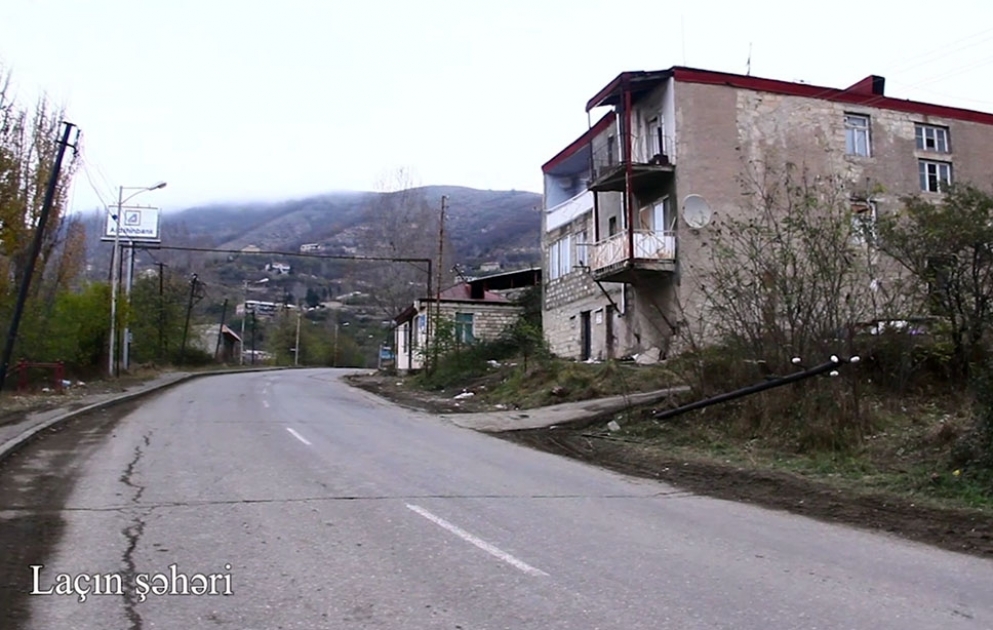 İşğaldan azad edilmiş Laçın şəhərinin videogörüntüləri VİDEO