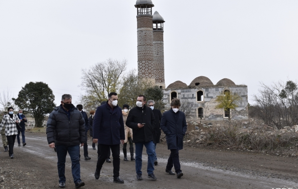Делегация парламента Италии стала свидетелем армянских зверств в Агдаме ВИДЕО