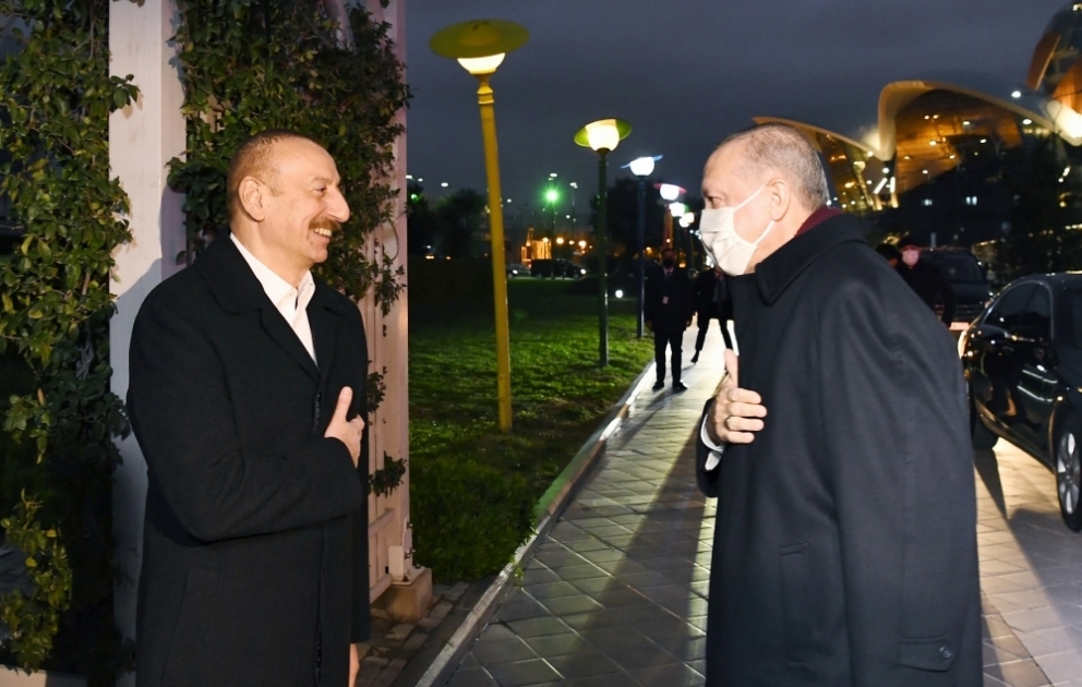 Azərbaycan Prezidenti İlham Əliyev və Türkiyə Prezidenti Rəcəb Tayyib Ərdoğan birgə şam ediblər VİDEO