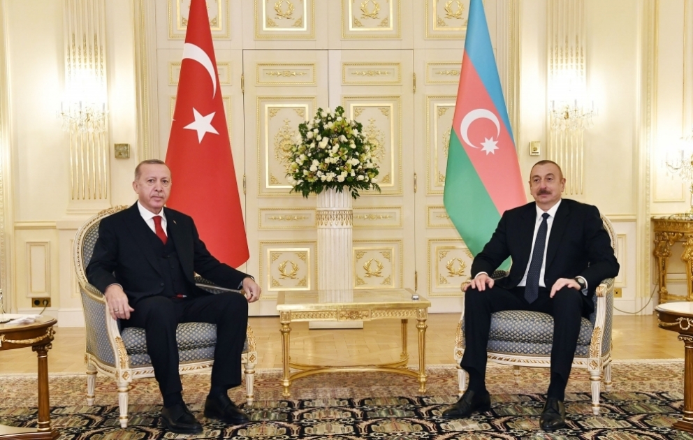 Azerbaijani, Turkish presidents held one-on-one meeting VIDEO