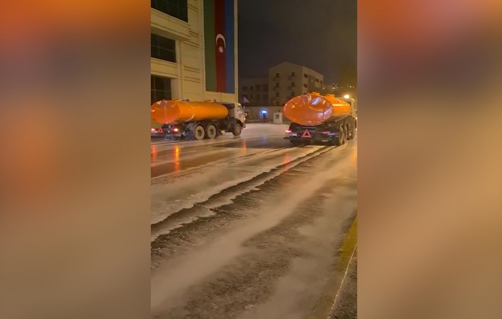 Paytaxtın kommunal xidmətləri təmizlik-dezinfeksiya işlərini həyata keçirir VİDEO