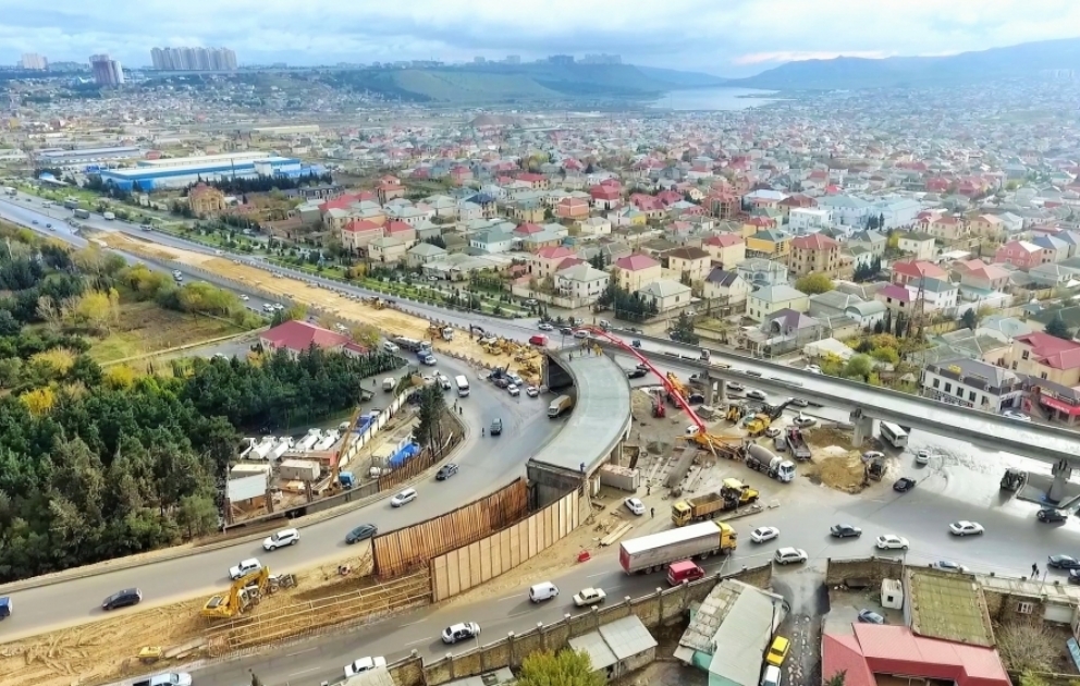 “Sulutəpə dairəsi”ndə yeni yol qovşağının inşası tamamlanır VİDEO