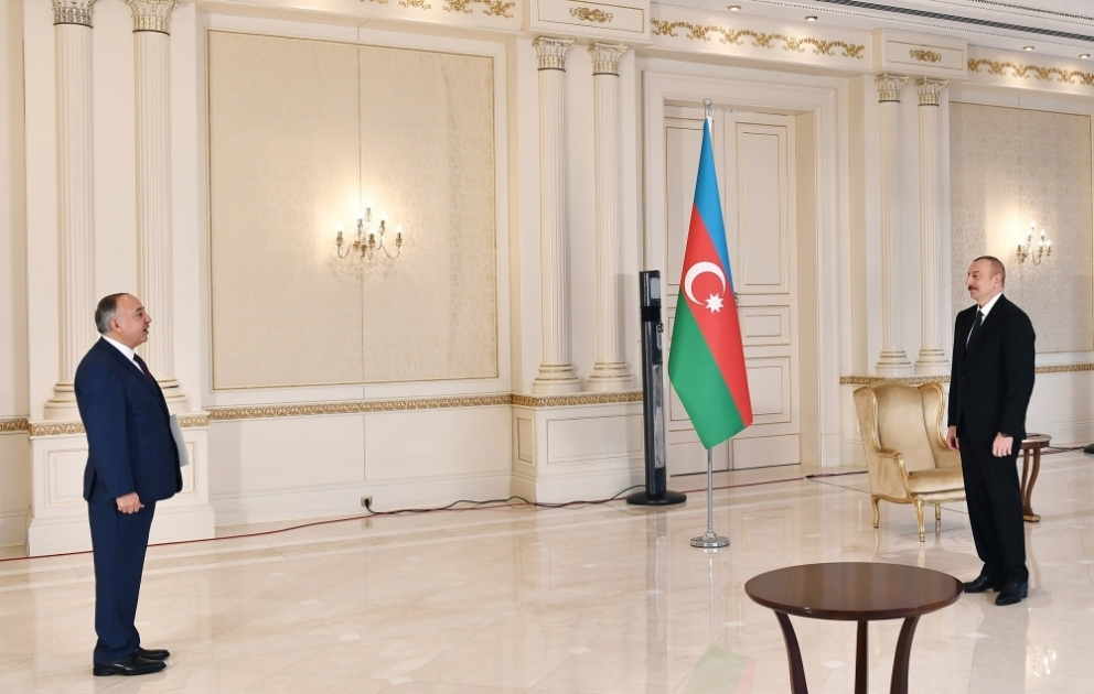 Le président Ilham Aliyev reçoit les lettres de créance du nouvel ambassadeur d’Afghanistan en Azerbaïdjan VIDEO