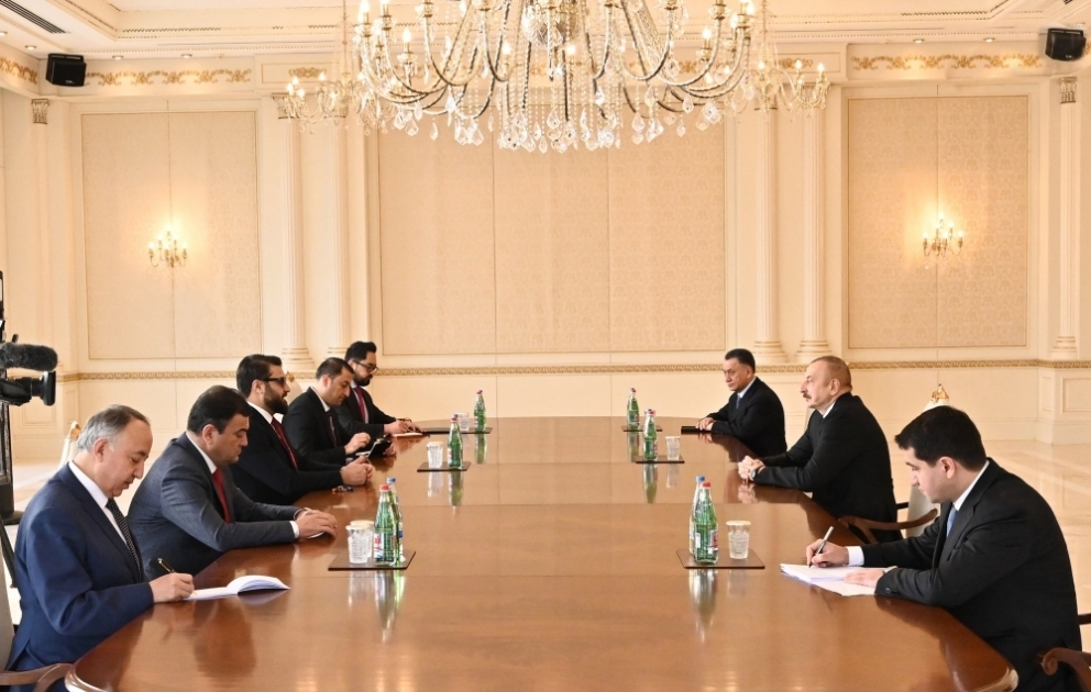 Le président Ilham Aliyev reçoit le conseiller à la sécurité nationale et le chef de l'Administration présidentielle de l’Afghanistan VIDEO