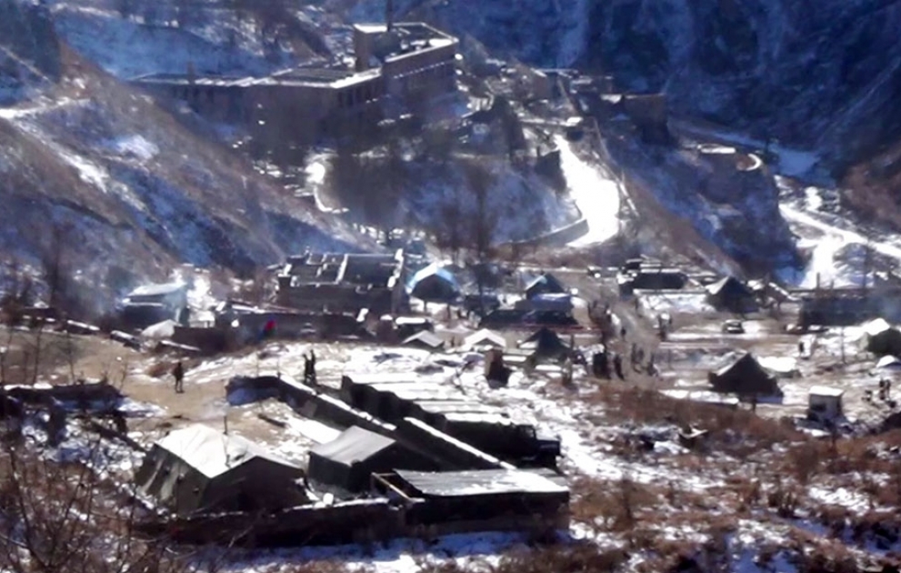 Azerbaijan`s Defense Ministry: Work to improve supply of troops continues VIDEO