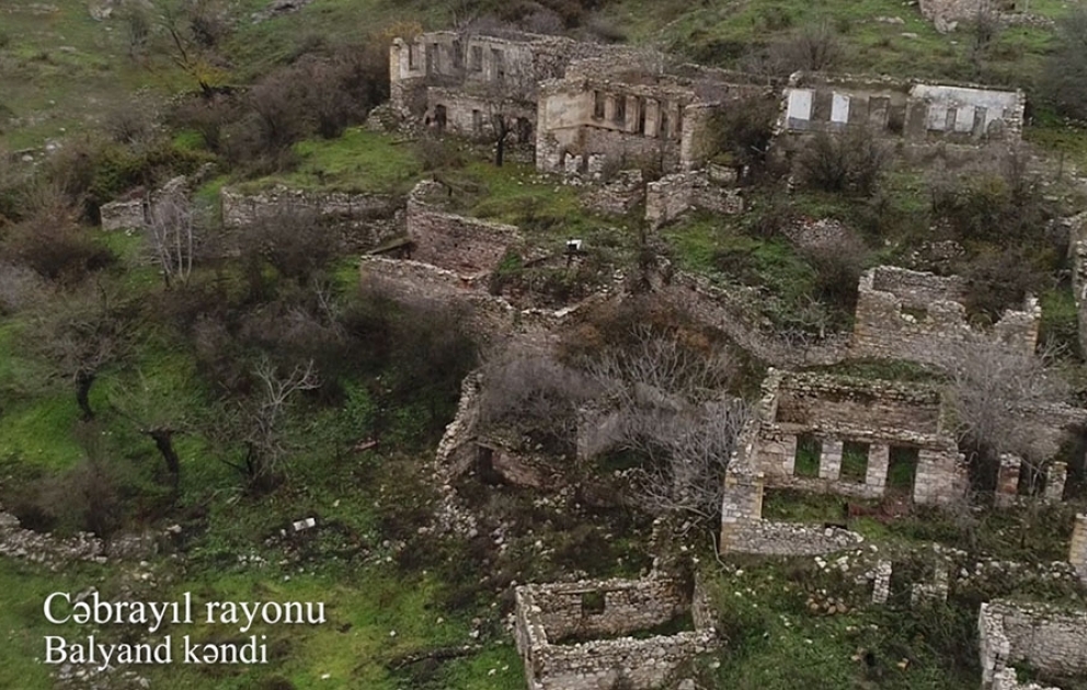Müdafiə Nazirliyi Cəbrayıl rayonunun Balyand kəndinin videogörüntülərini yayıb VİDEO