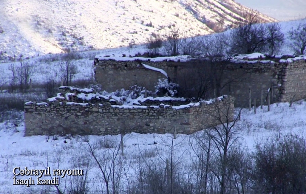Le ministère de la Défense diffuse une vidéo du village d’Issagly de la région de Djabraïl VIDEO