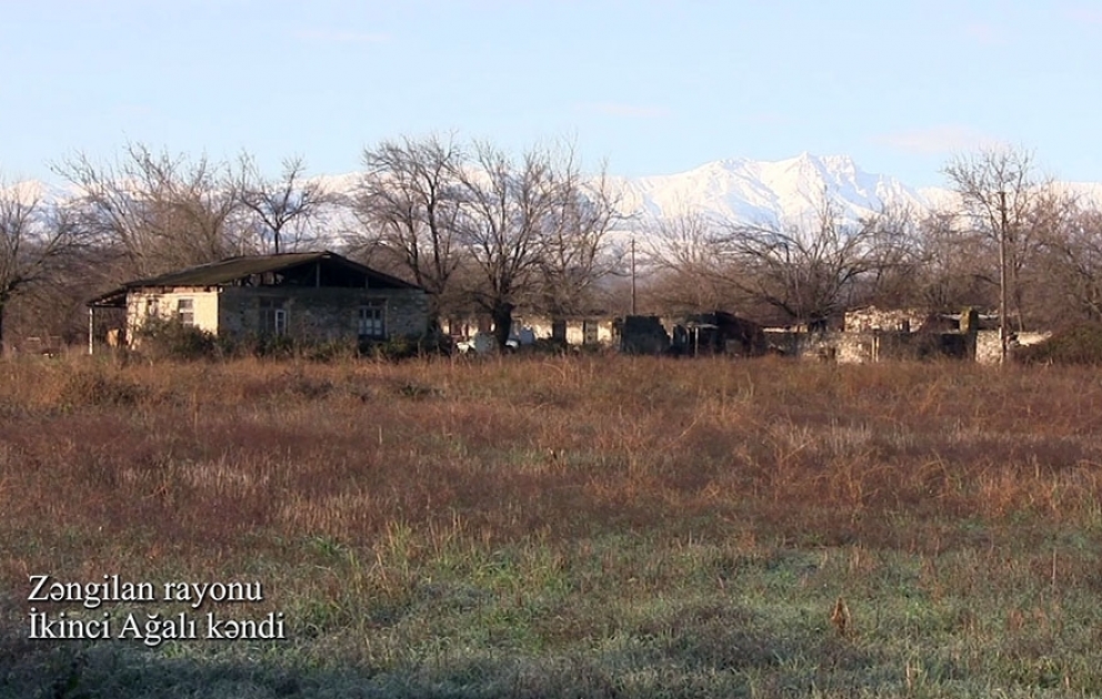 Verteidigungsministerium: Videoaufnahmen aus dem befreiten Dorf Ikindschi Aghali in Region Zangilan VIDEO