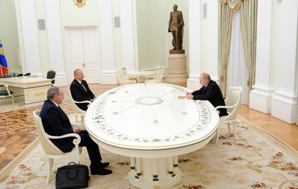 Moskvada Rusiya Prezidenti Vladimir Putin, Azərbaycan Prezidenti İlham Əliyev və Ermənistanın baş naziri Nikol Paşinyan arasında üçtərəfli görüş keçirilib YENİLƏNİB VİDEO