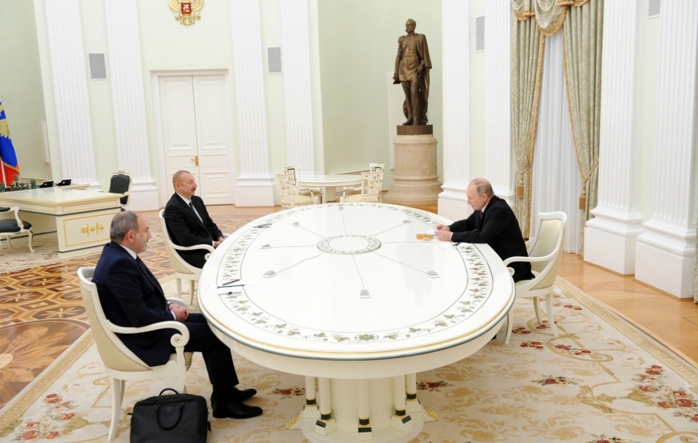 Moscou : une réunion tripartite se tient entre le président russe Poutine, le président azerbaïdjanais Aliyev et le premier ministre arménien Pachinian VIDEO