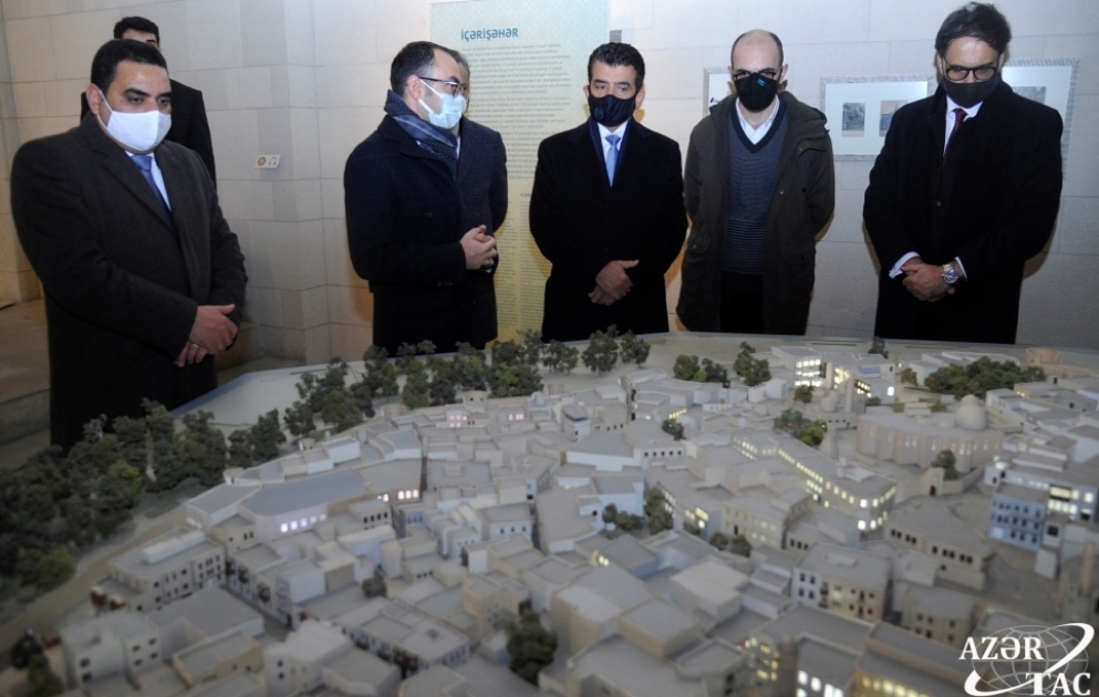 İçərişəhərlə tanışlıq ICESCO-nun nümayəndə heyətində zəngin təəssürat yaradıb VİDEO