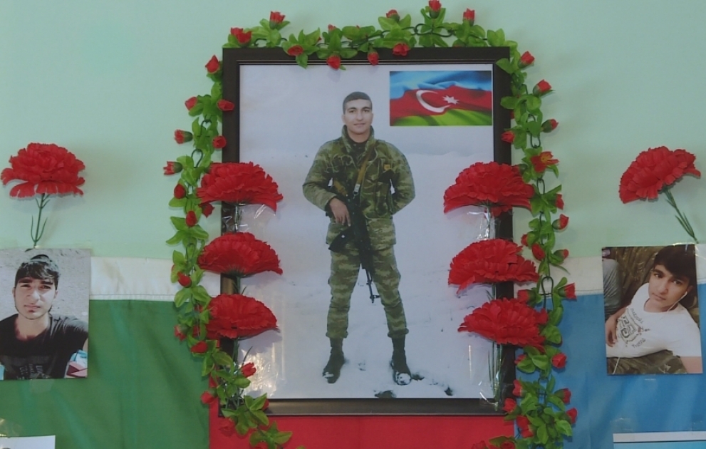 Döyüş yoldaşları şəhid Orxan Babayevin ailəsinə baş çəkib VİDEO