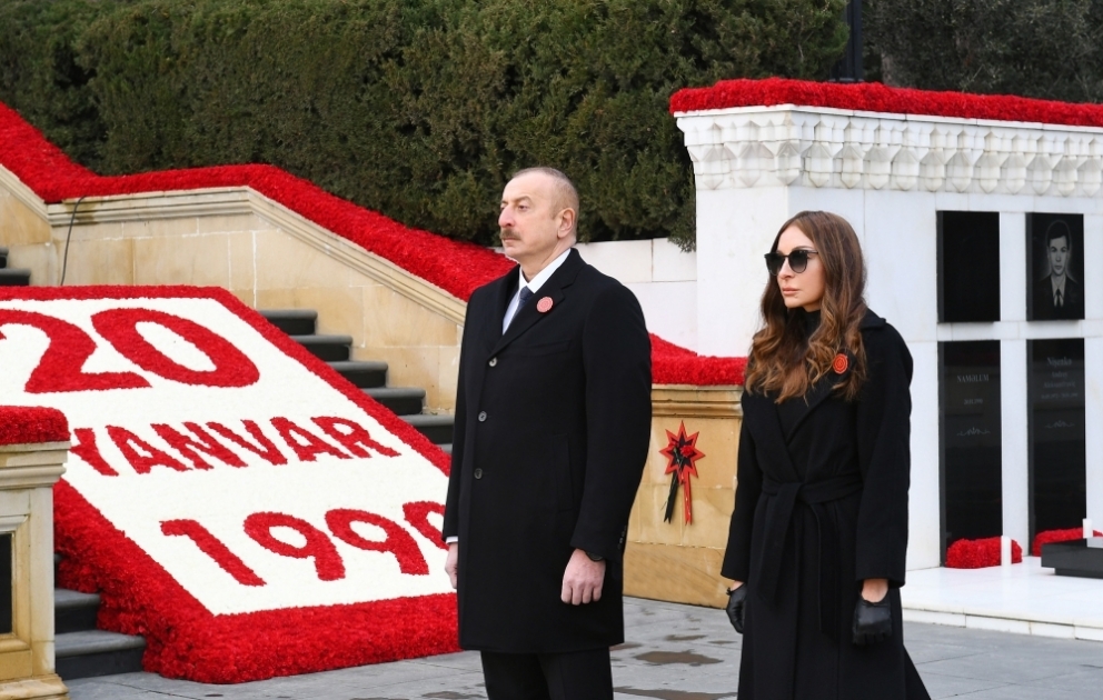 President Ilham Aliyev and first lady Mehriban Aliyeva visited Alley of Martyrs on 31st anniversary of 20 January tragedy VIDEO