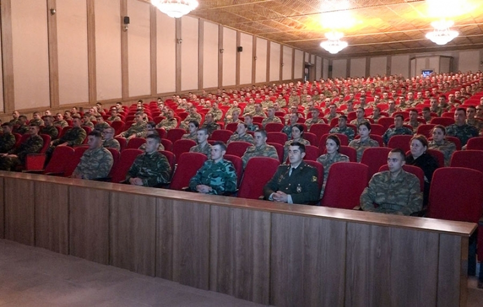 Naxçıvan Qarnizonu Qoşunlarında Gənclər Günü ilə bağlı silsilə tədbirlər keçirilib VİDEO