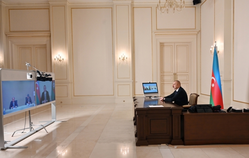 Le président Ilham Aliyev s’entretient par visioconférence avec une délégation menée par le président de la société italienne Maire Tecnimont VIDEO