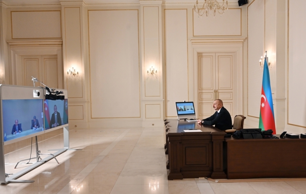 Präsident Ilham Aliyev empfängt italienische Delegation im Videoformat VIDEO