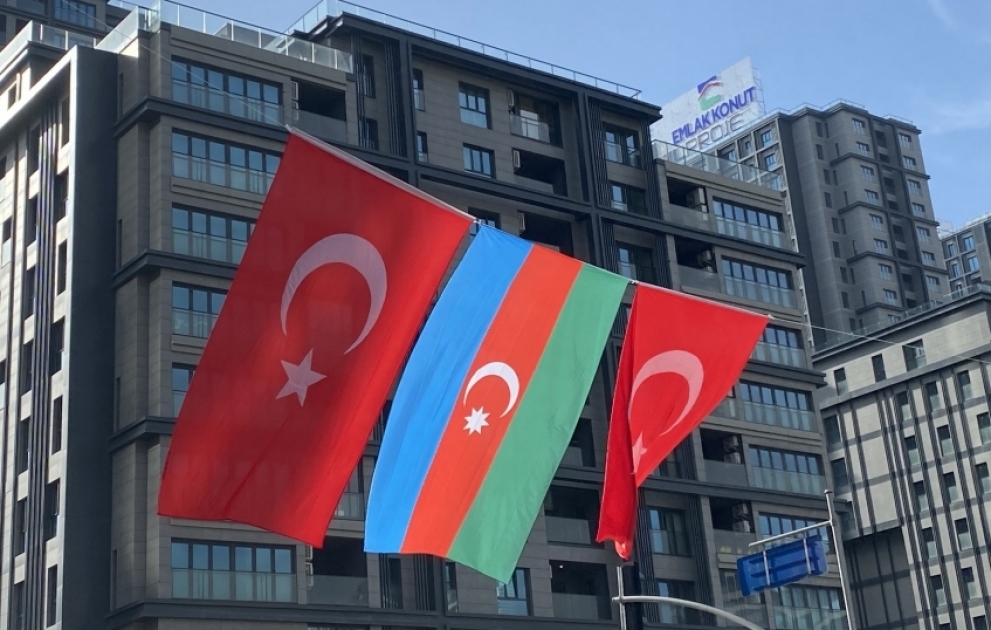 İstanbulda “Azərbaycan” prospekti istifadəyə verilib VİDEO