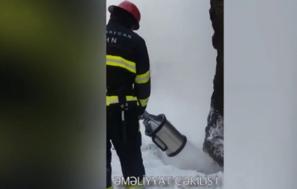 Qaradağ rayonunda istismarı dayandırılmış neft quyusunda yanğın baş verib VİDEO