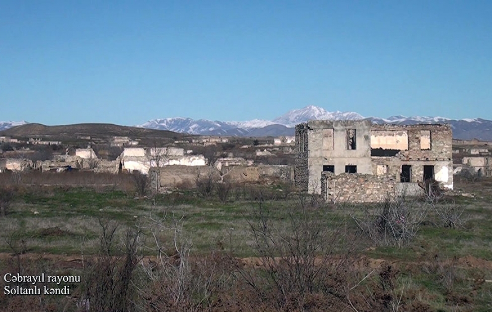 Le ministère de la Défense diffuse une vidéo du village de Soltanly de la région de Djabraïl VIDEO