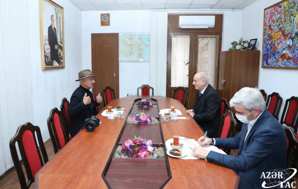 World-renowned photographer Reza Deghati visits AZERTAC VIDEO