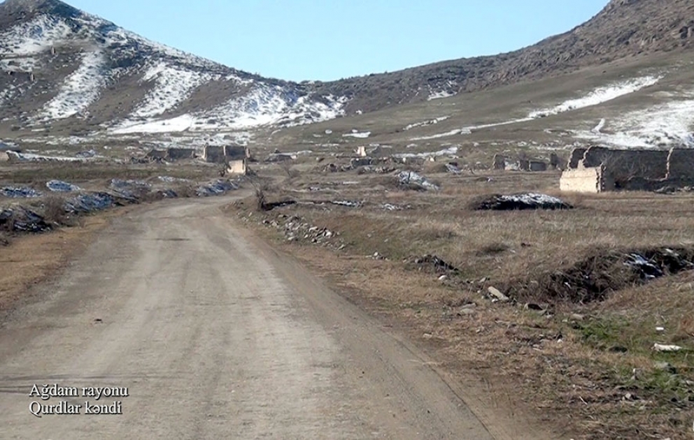 Videoaufnahmen aus dem befreiten Dorf Gurdlar in Aghdam Region veröffentlicht VIDEO