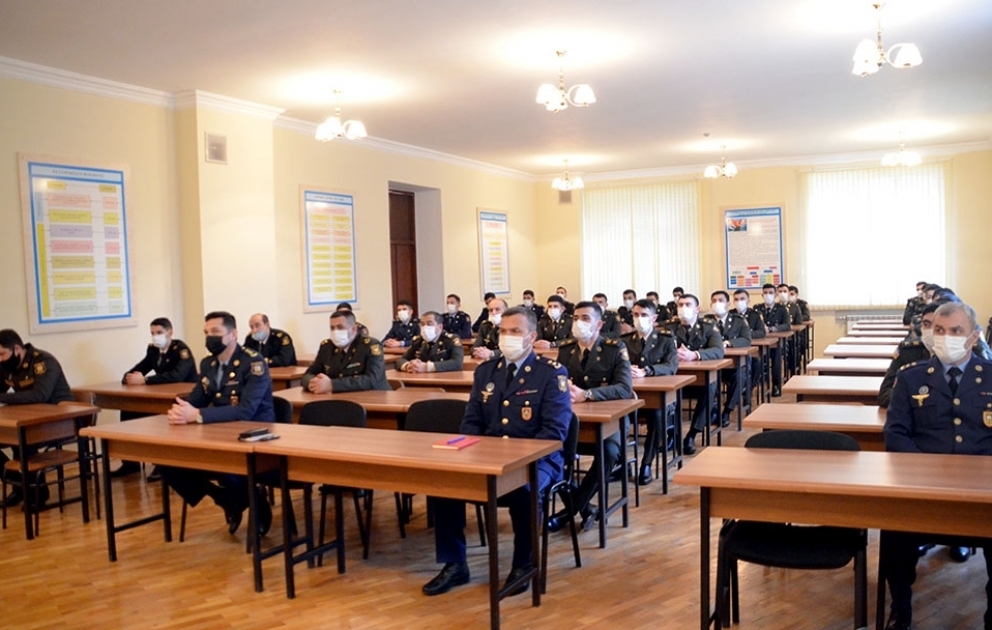 Heydər Əliyev adına Azərbaycan Ali Hərbi Məktəbinin kursantları üçün seminar təşkil olunub VİDEO