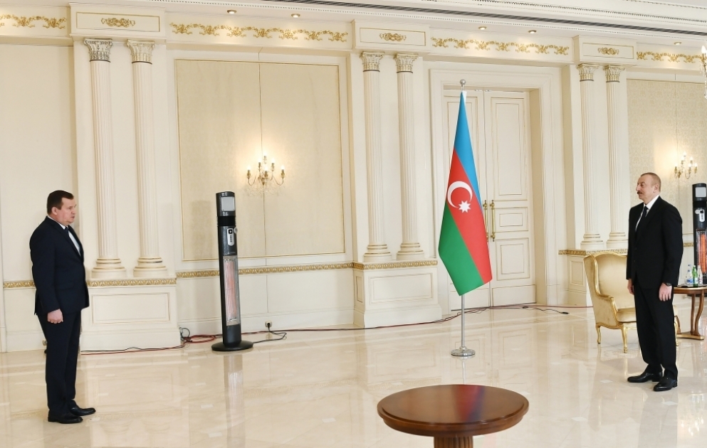 Президент Ильхам Алиев принял верительные грамоты новоназначенного посла Беларуси в Азербайджане ОБНОВЛЕНО ВИДЕО
