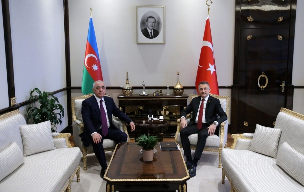 Le Premier ministre Ali Assadov rencontre le vice-président turc Fuat Oktay VIDEO