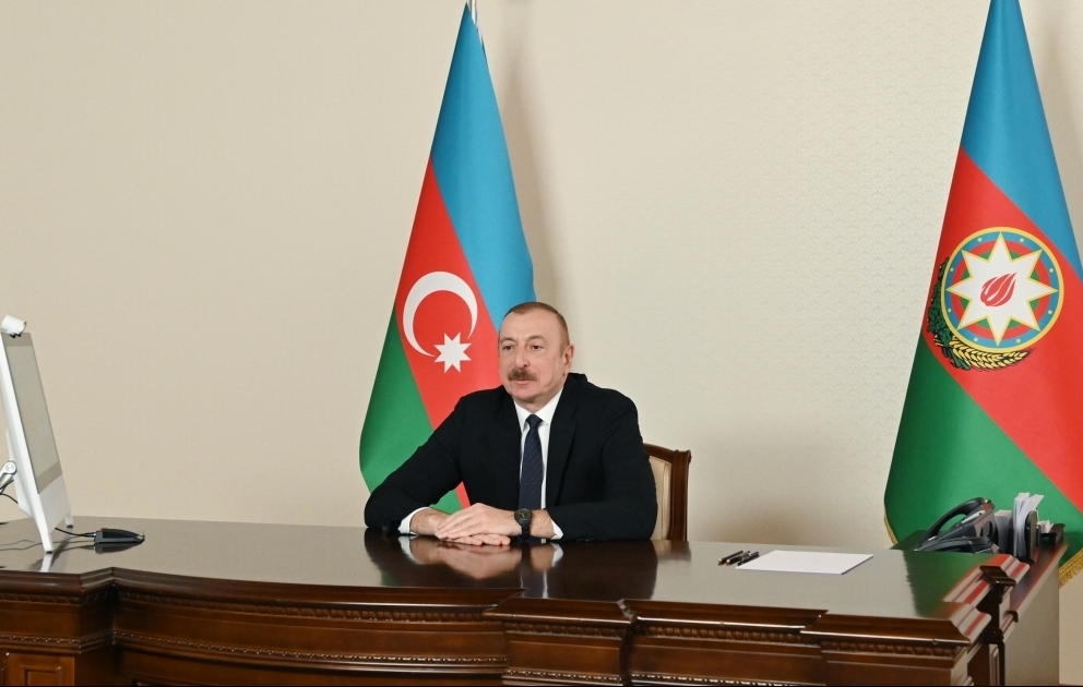 Präsident Ilham Aliyev empfängt den Ko-Vorsitzenden des Internationalen Nizami Ganjavi-Zentrums im Videoformat VIDEO