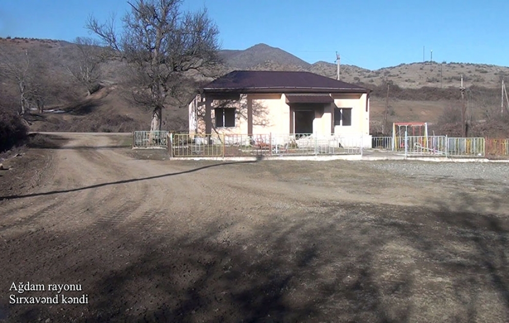 Videoaufnahmen aus dem befreiten Dorf Sirkhavand in Aghdam Region veröffentlicht VIDEO