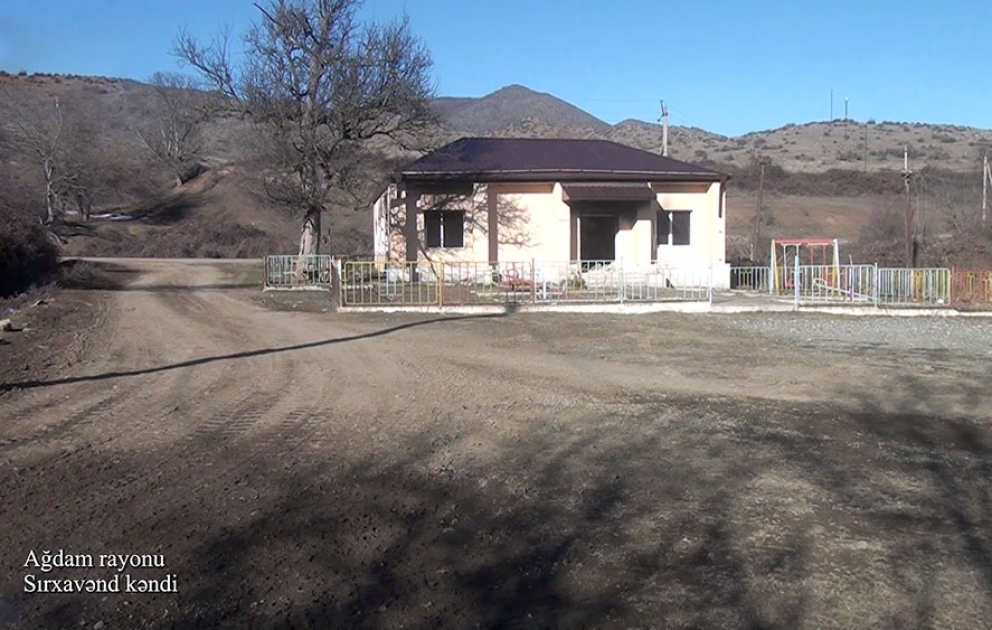 Le ministère de la Défense diffuse une vidéo du village de Syrkhavend de la région d'Aghdam VIDEO