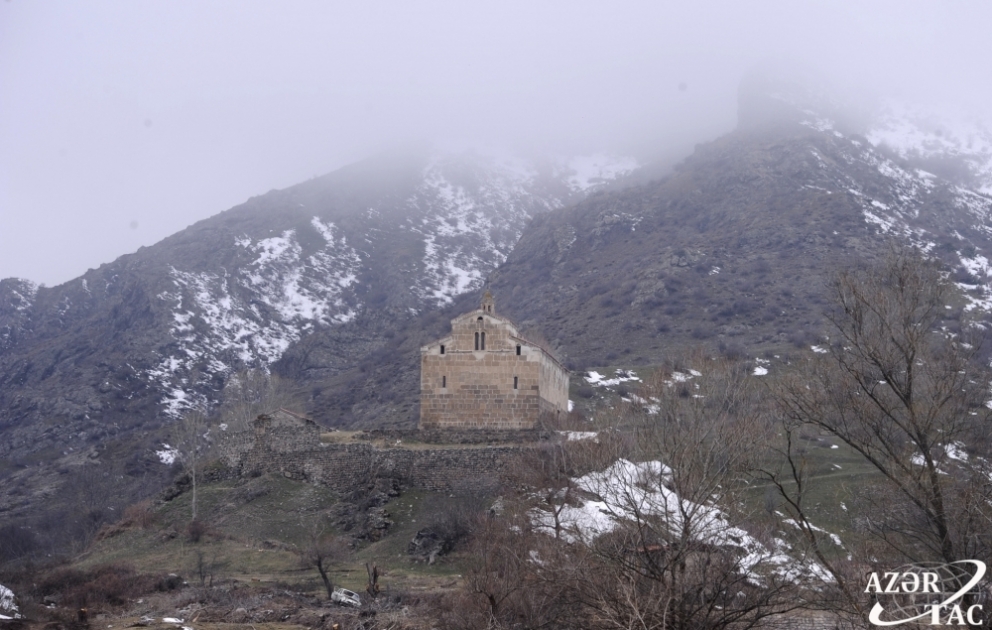 Ermənilər daşlardakı izləri silməyə çalışsalar da, tarixi silə bilməzlər - AZƏRTAC “Ağoğlan” məbədindən xəbər verir VİDEO