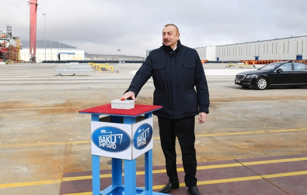 Le président Ilham Aliyev et la première dame Mehriban Aliyeva participent aux cérémonies de mise à l’eau du ferry-boat « Académicienne Zarifa Aliyeva » et de mise en exploitation d’un autre baptisé « Azerbaïdjan » VIDEO