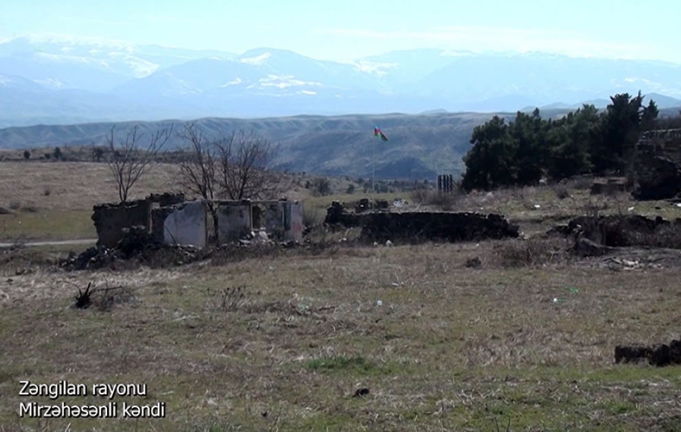 Le ministère de la Défense diffuse une vidéo du village de Mirzéhassanli de la région de Zenguilan VIDEO