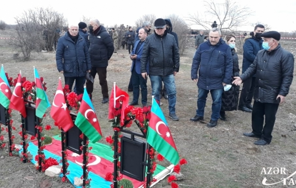 Media orqanlarının rəhbərləri və ictimai fəallar Ağdamda Şəhidlər xiyabanını ziyarət ediblər  FOTO VİDEO
