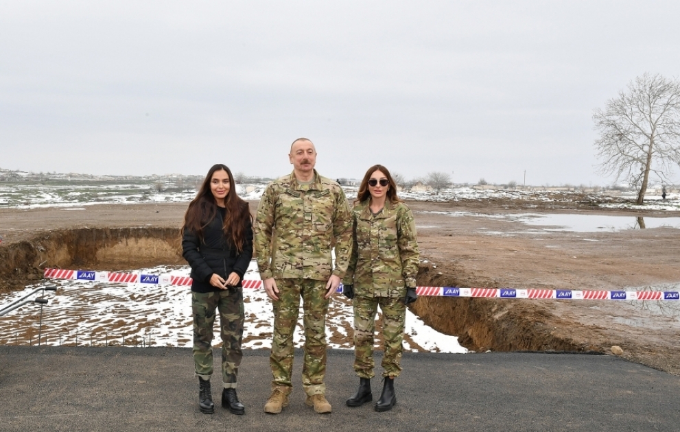 Präsident Ilham Aliyev und First Lady Mehriban Aliyeva besuchen Distrikte Füsuli und Khojavend VIDEO