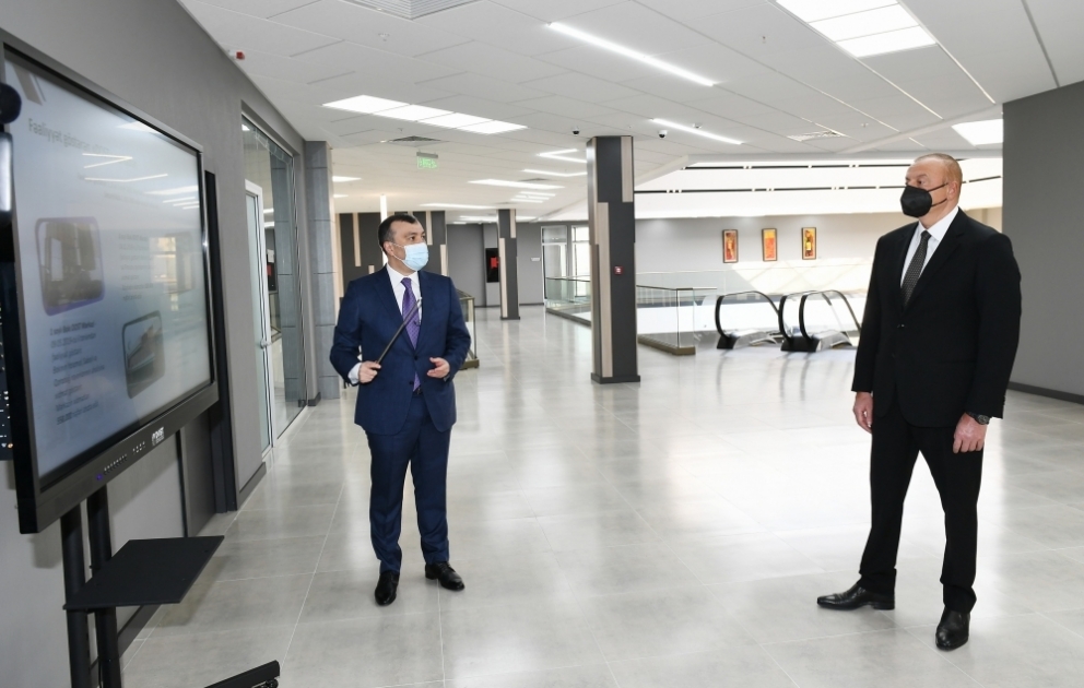 Le président Ilham Aliyev participe à l’inauguration du Centre DOST №4 à Bakou VIDEO