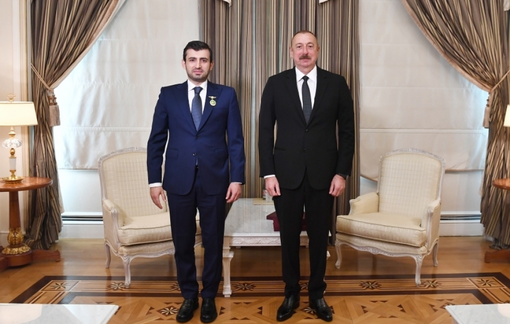 Prezident İlham Əliyev “Baykar” şirkətinin texniki direktorunu və “ASELSAN” şirkətinin idarə heyətinin rəhbərini qəbul edib YENİLƏNİB VİDEO