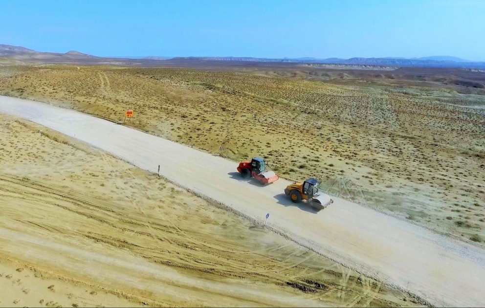 В Абшеронском районе строится ведущая к современной туристической инфраструктуре новая автомагистраль ВИДЕО