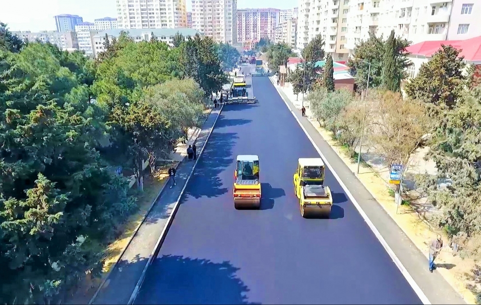 Paytaxtın Xudu Məmmədov küçəsi təmir edilir VİDEO