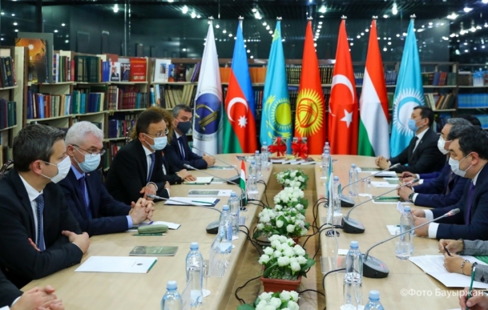 Beynəlxalq Türk Akademiyasında Macarıstan və Qazaxıstan xarici işlər nazirlərinin görüşü keçirilib VİDEO