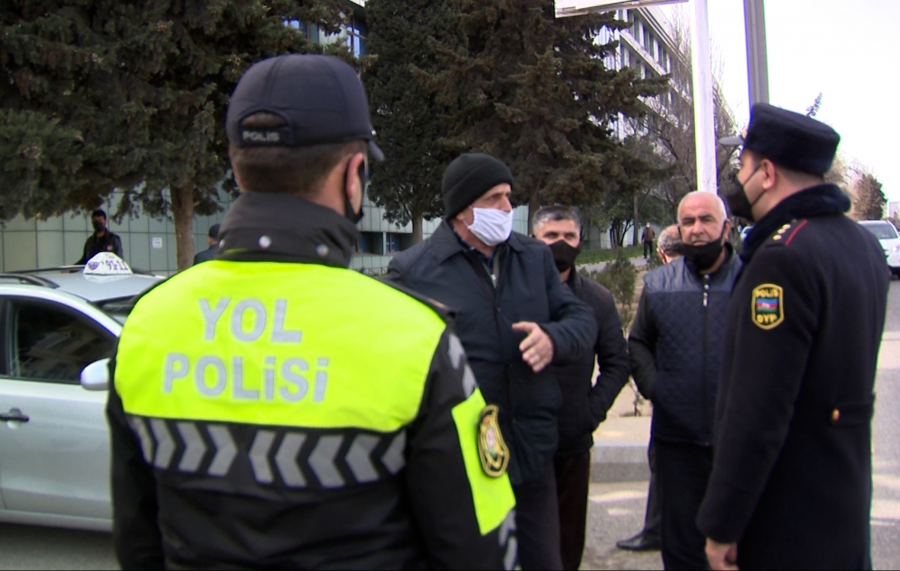 Yol polisi dayanma-durma və parklanma qaydalarını pozan sürücülərə qarşı növbəti reyd keçirib VİDEO
