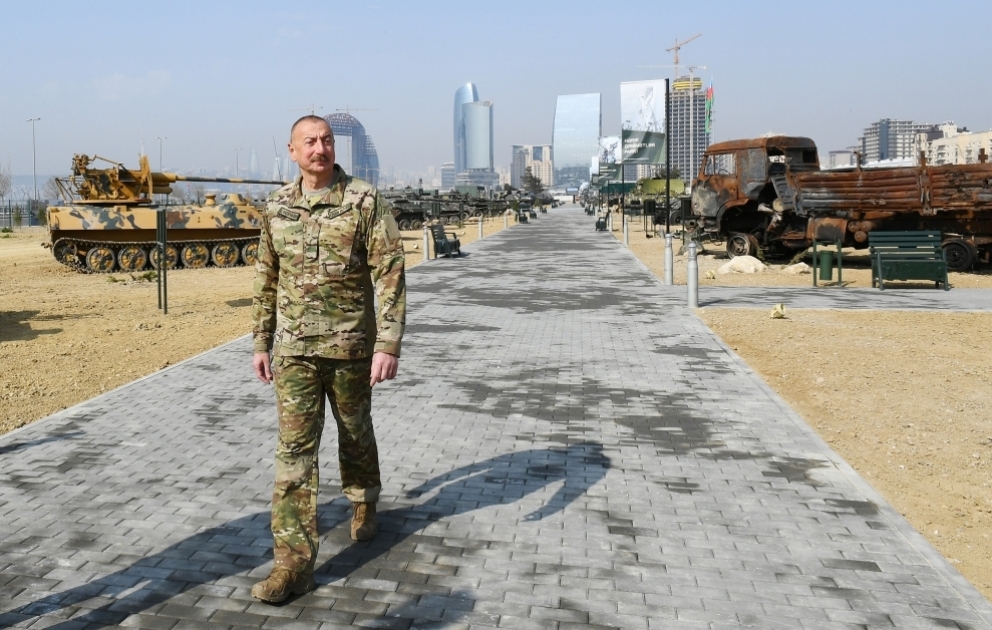 Президент Ильхам Алиев принял участие в открытии в Баку Парка военных трофеев  ОБНОВЛЕНО-2 ВИДЕО