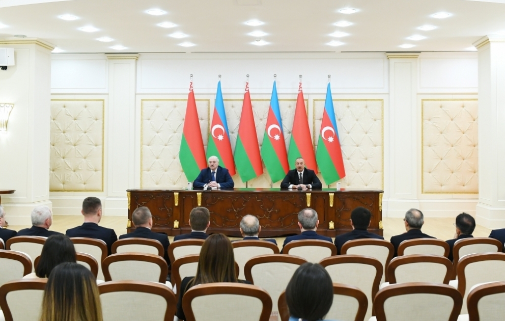 Azərbaycan və Belarus prezidentləri mətbuata bəyanatlarla çıxış ediblər  YENİLƏNİB VİDEO